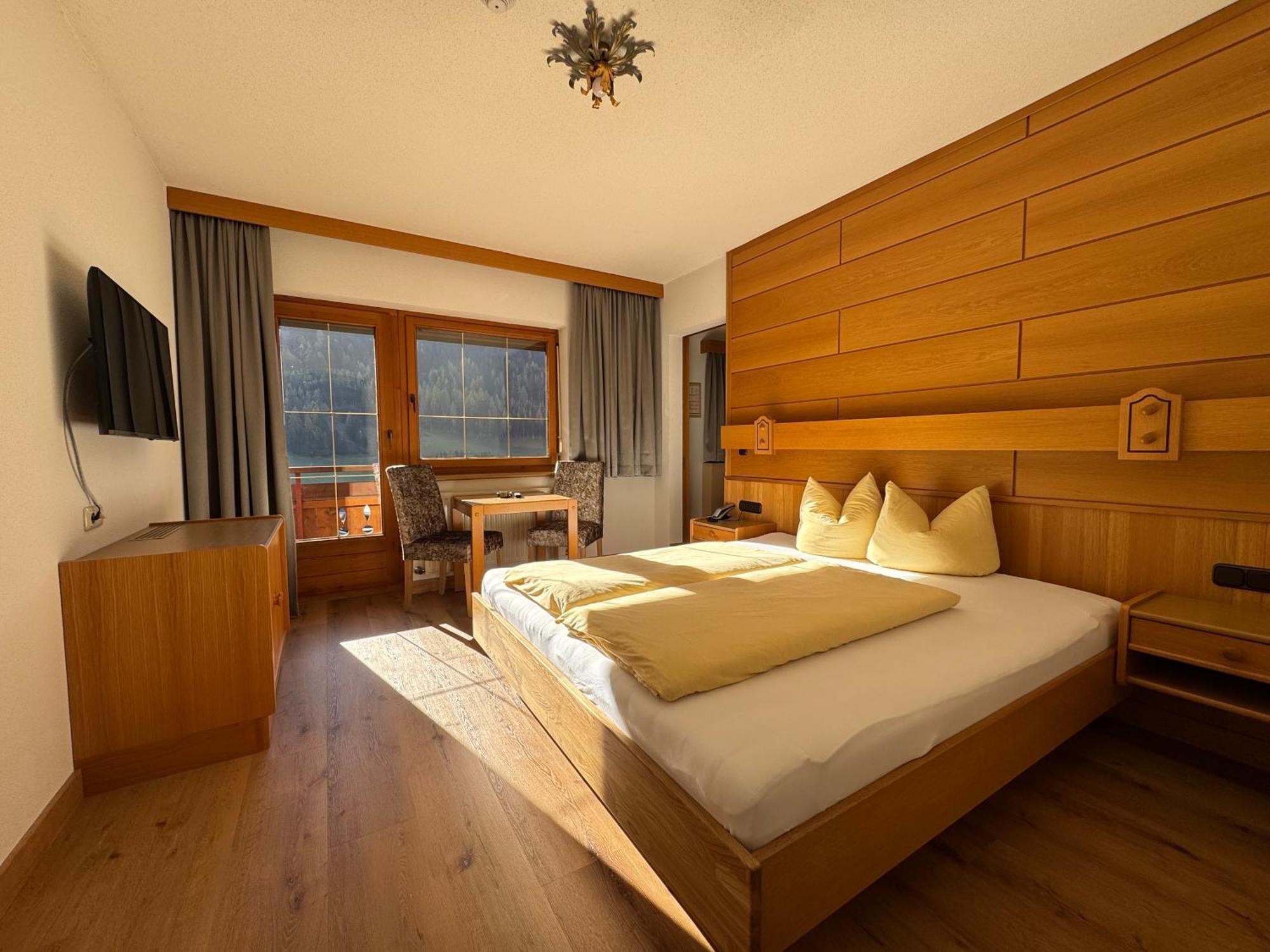 Hubertus Appartements Ischgl Buitenkant foto
